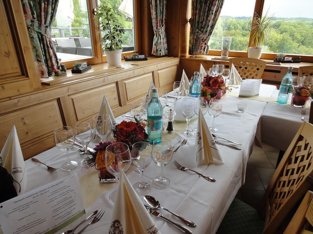 Berggasthof Hotel Igelwirt Шнайттах Ресторан фото
